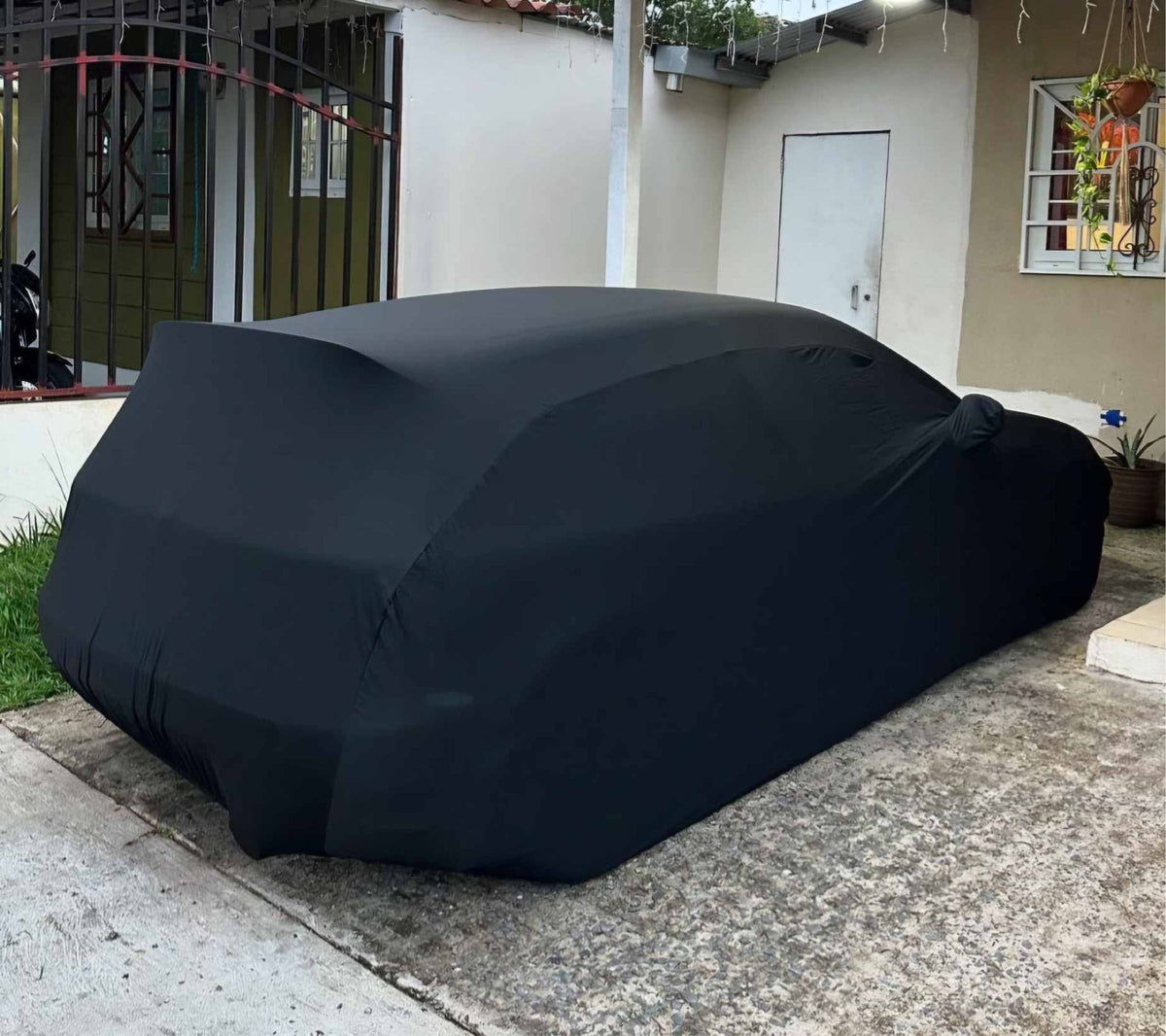 Avant Road Procovers: 92-95 Civic HB custom fitted indoor cover - Black/Red/Blue